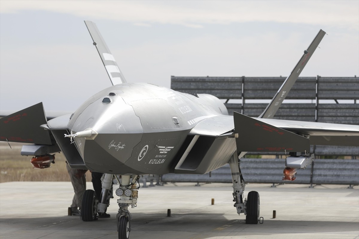 Baykar tarafından geliştirilen Milli İnsansız Savaş Uçağı Bayraktar KIZILELMA, ASELSAN’ın yüksek...