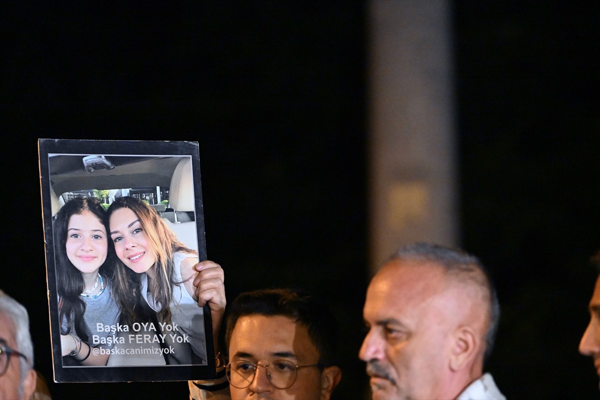 Bolu Kartalkaya Kayak Merkezi'ndeki Grand Kartal Otel'de çıkan yangında yakınlarını kaybedenler...