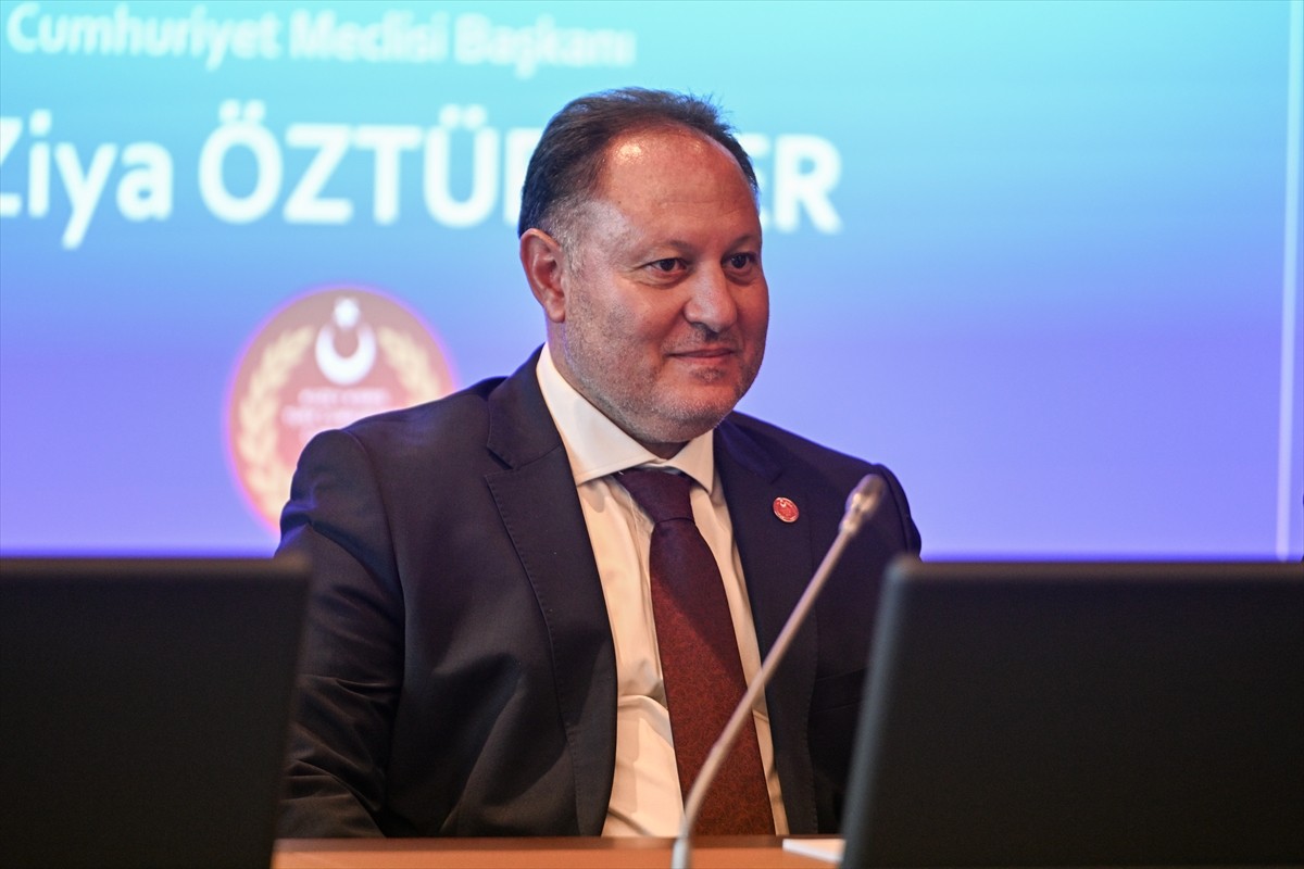 Cumhurbaşkanlığı Millet Kütüphanesi'nde "Kıbrıs Sorunundaki Son Gelişmeler" konulu konferans...