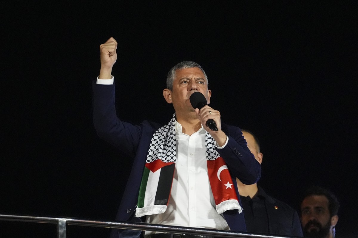 Cumhuriyet Halk Partisi (CHP) tarafından Eyüpsultan'da "Filistin'e destek" mitingi düzenlendi....