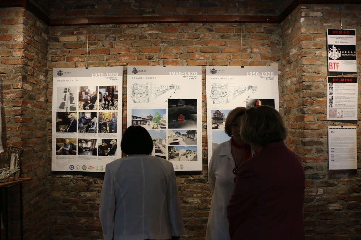 Eskişehir'de Hamamyolu Çarşısı'nın 1950-1970 dönemindeki toplumsal ve mekansal belleği, sanal...