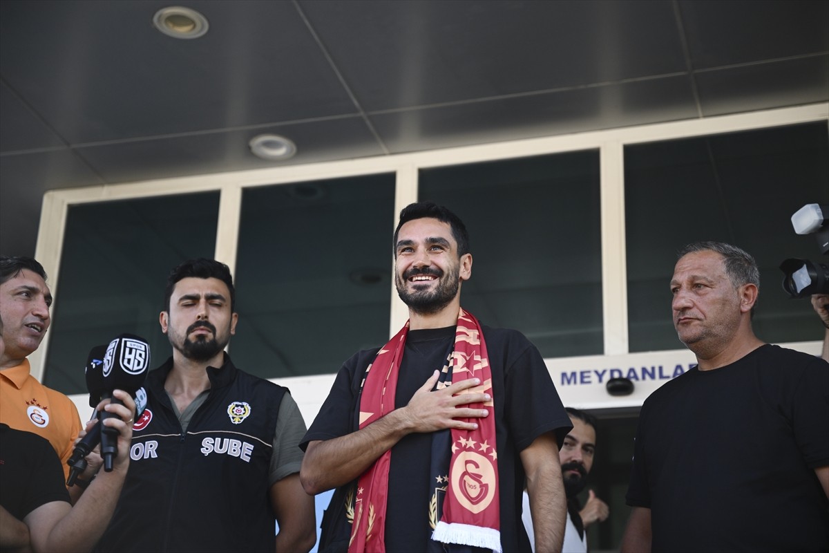Galatasaray'ın transfer görüşmelerine başladığı bonservisi İngiltere Premier Lig takımlarından...