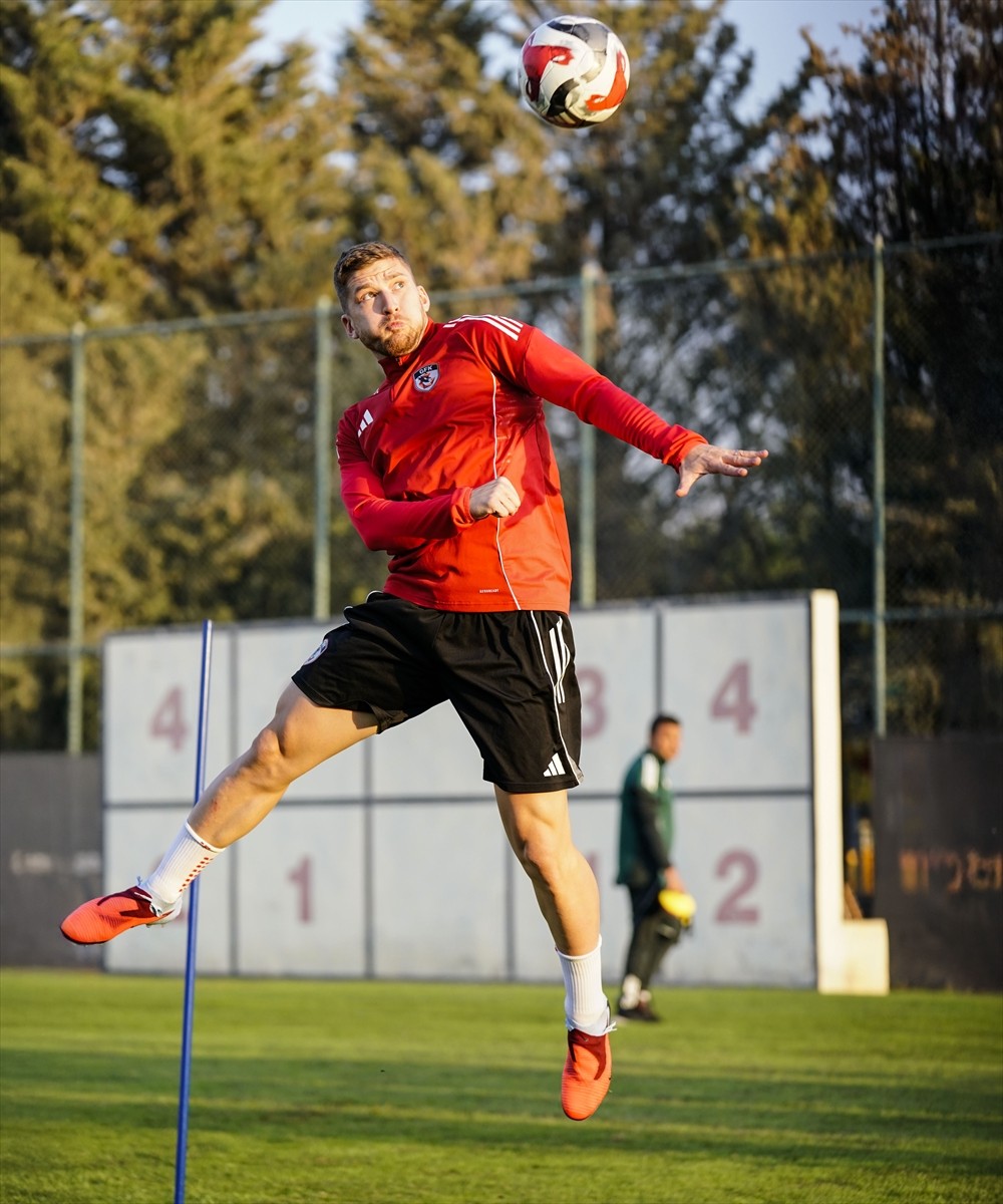 Gaziantep FK, Trendyol Süper Lig'in 7. haftasında konuk edeceği Samsunspor maçının hazırlıklarına...