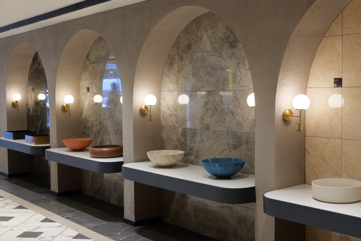 Granit seramik ve teknik porselen üreticisi Seranit, yurt dışındaki pazarlarını genişletirken...