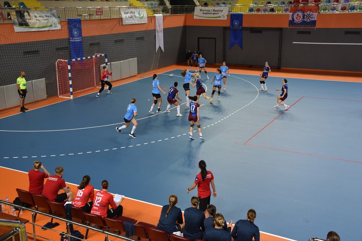 Hentbol EHF Kadınlar Avrupa Kupası 2. tur ikinci maçında Trabzon Ortahisar Belediyespor, Energa...