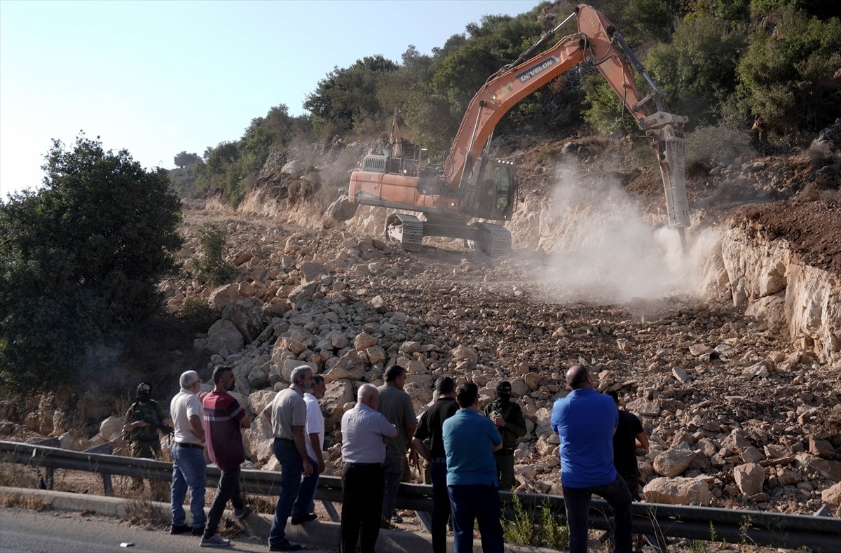 İşgal altındaki Batı Şeria’da, Ramallah’ın batısında yer alan Beyt Ur el-Fevga beldesi sakinleri...