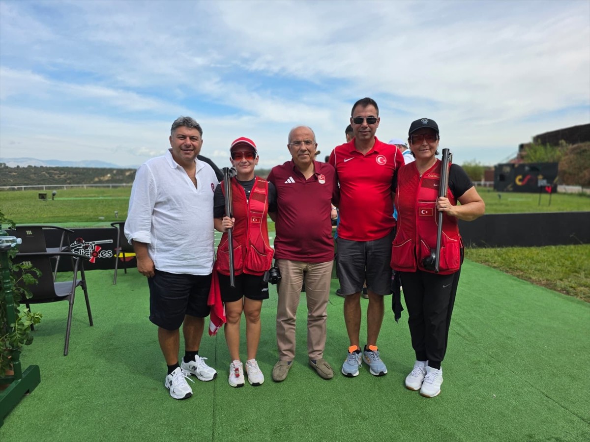 İspanya'da düzenlenen Plak Atışları Avrupa Şampiyonlar Ligi'nde Türkiye, trap ve skeet kadınlar...