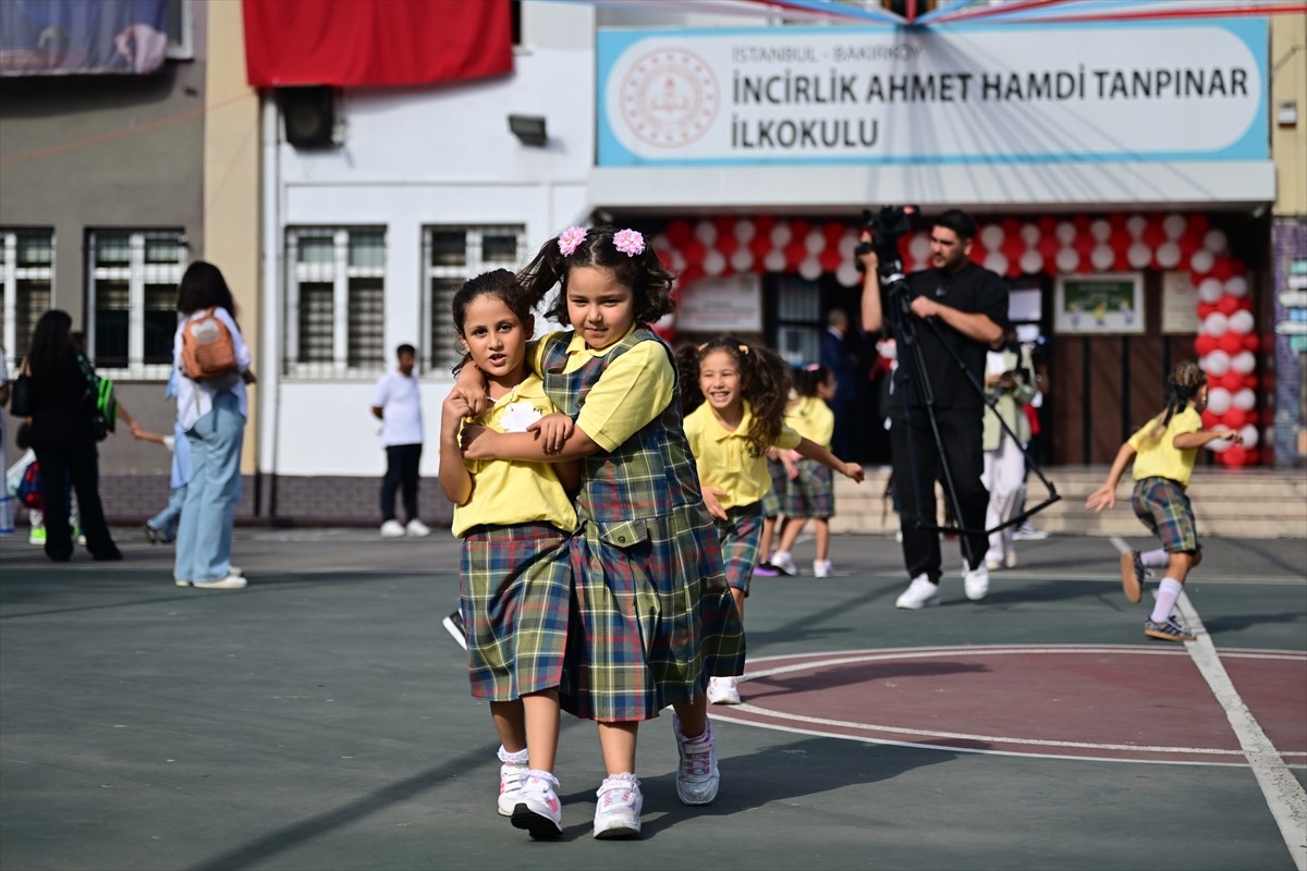 İstanbul'da, 2025-2026 eğitim öğretim yılında okul öncesi ve ilkokula başlayan öğrencilere yönelik...