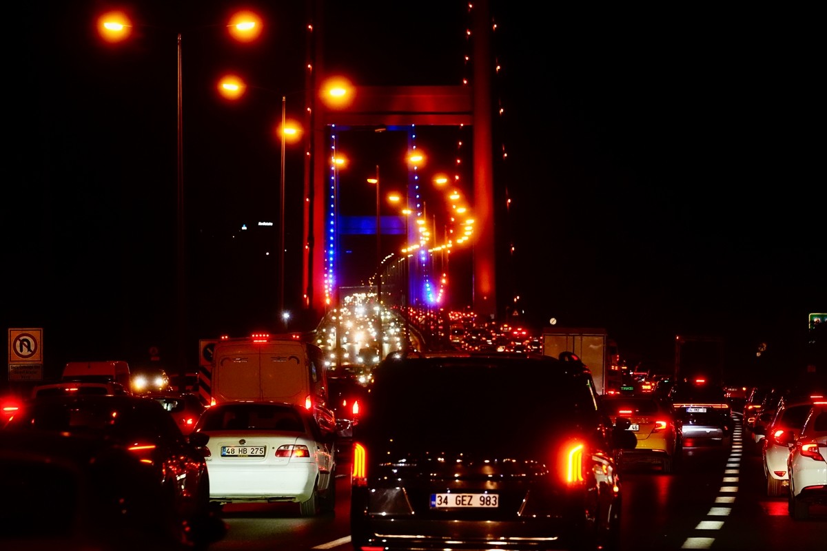 İstanbul'da, ilkokul birinci sınıf öğrencilerinin eğitime başladığı haftanın son iş gününde...