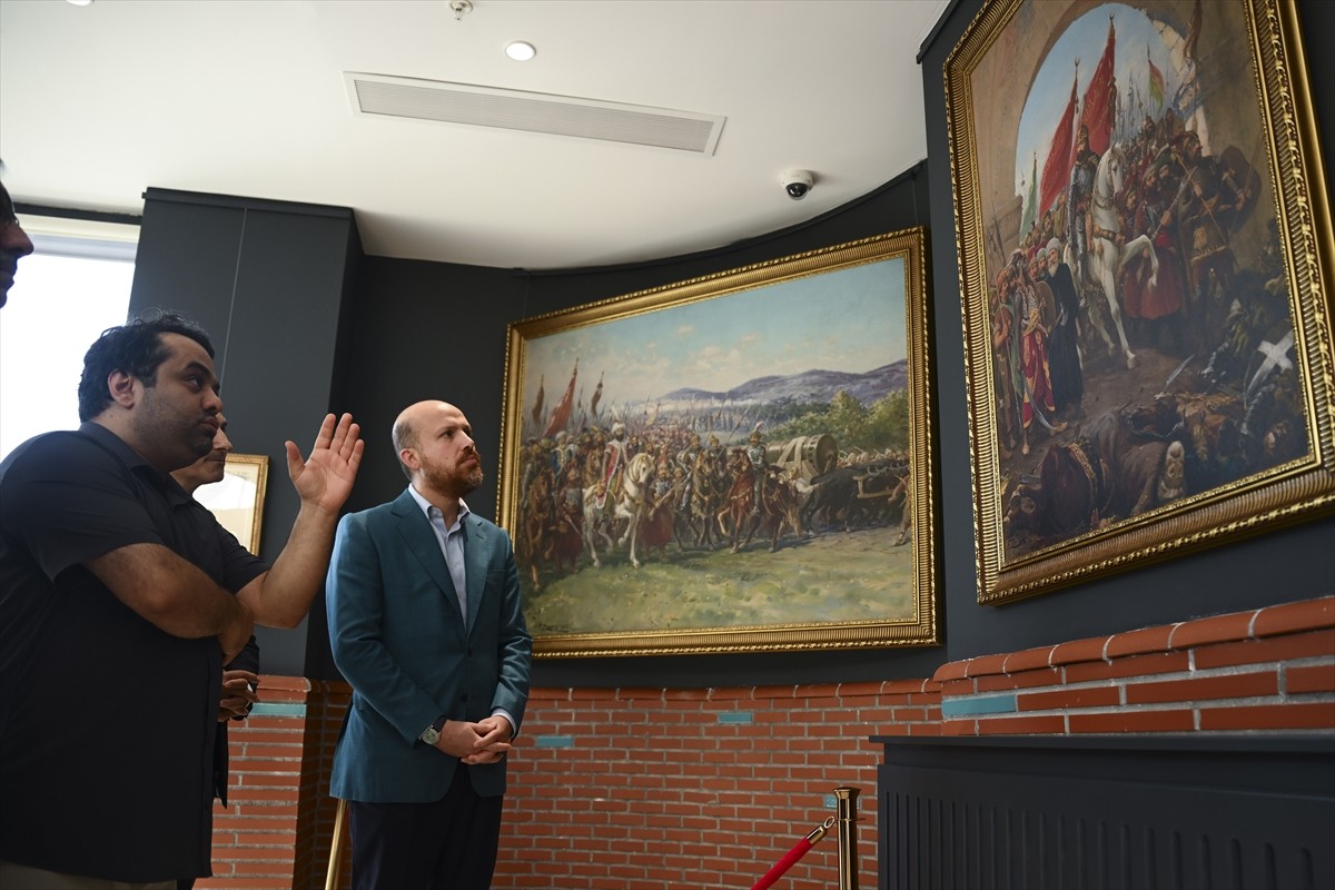 İstanbul'un fethini ve 2. Mehmet'i "Fatih" yapan süreci anlatan "İstanbul'un Fethi ve Bir Dahinin...