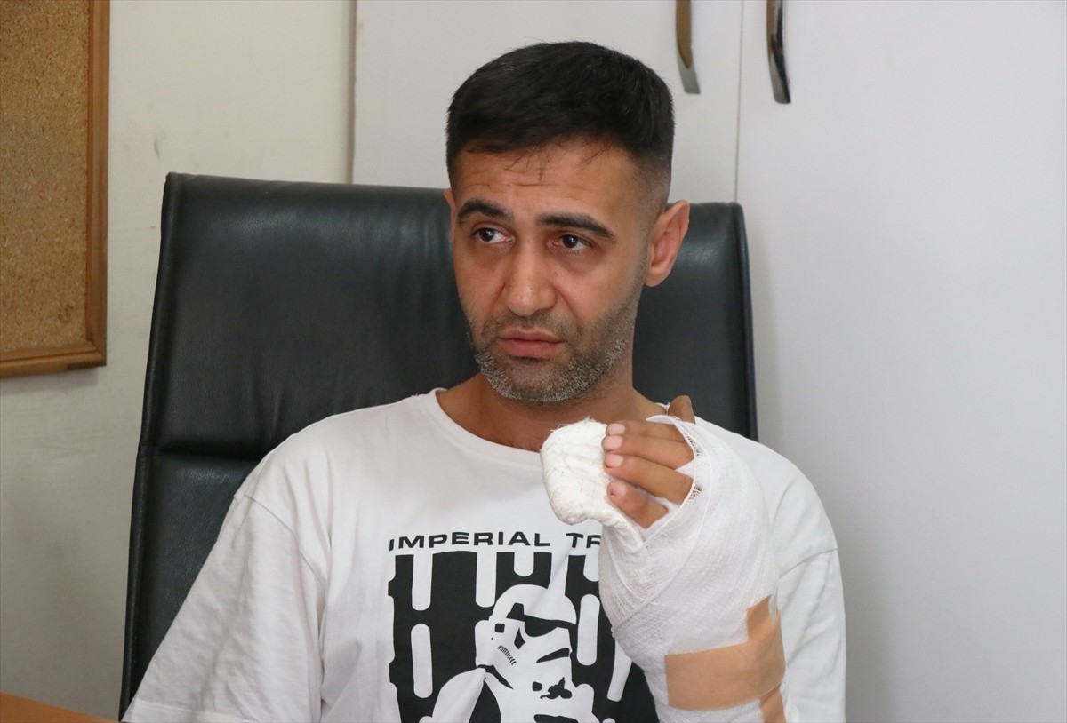 İzmir'in Balçova ilçesinde polis merkezine düzenlenen silahlı saldırıda yaralanan Galip Güleç...