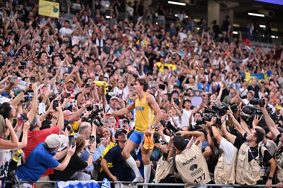 Japonya'nın başkenti Tokyo'da düzenlenen 20. Dünya Atletizm Şampiyonası, üçüncü gününde de Japonya...