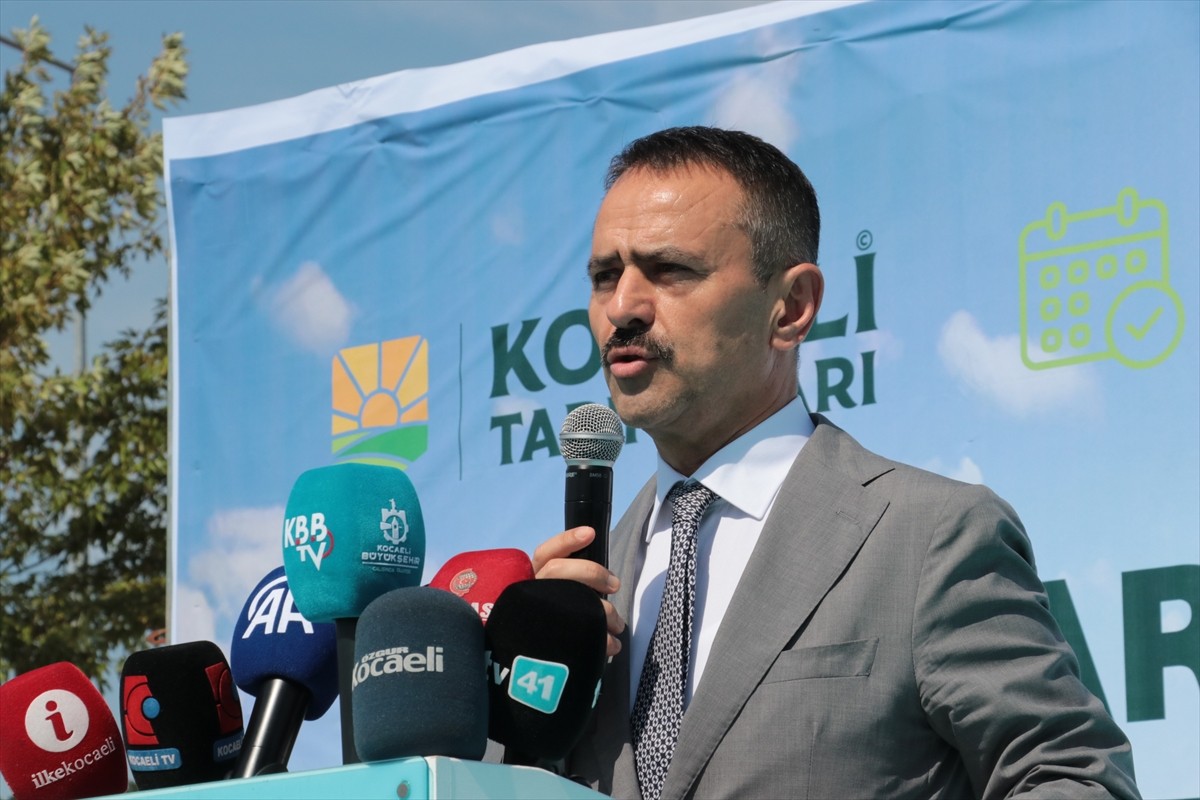 Kocaeli'de "Doğu Marmara Tarım, Hayvancılık ve Gıda Fuarı" kapılarını açtı. Açılış töreninde...