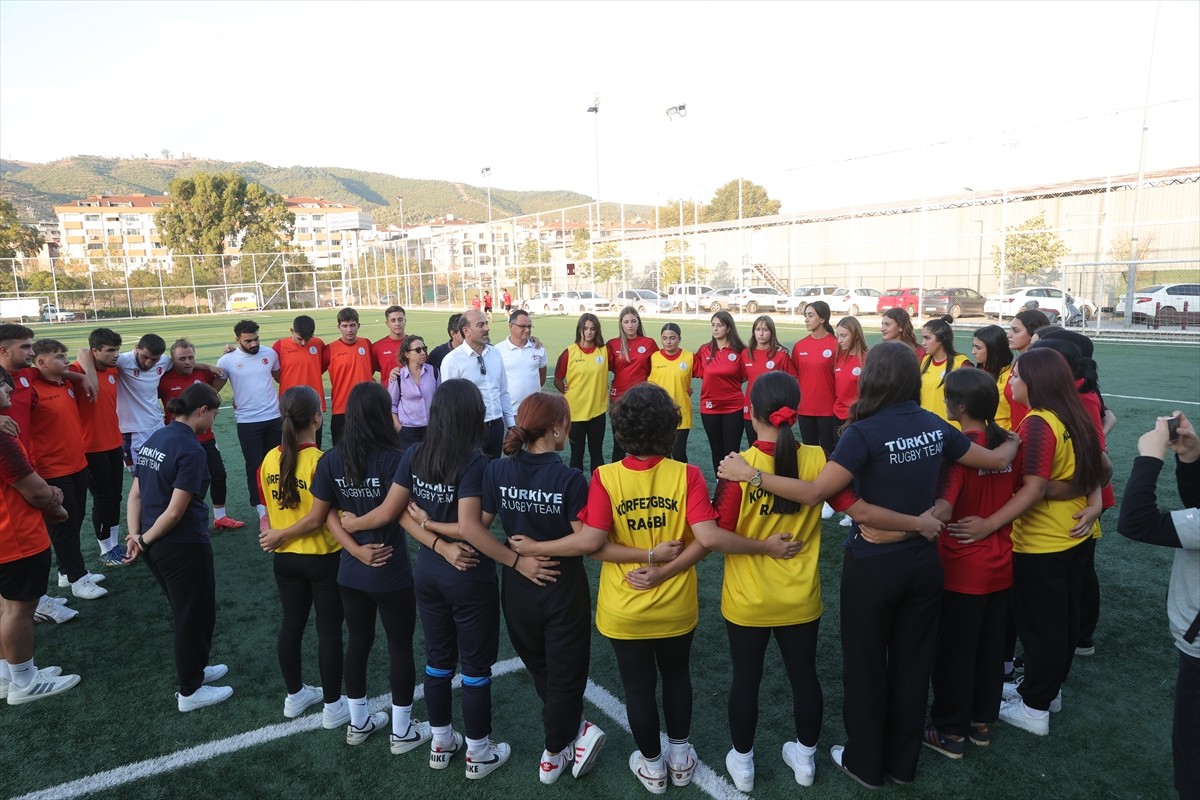 Körfez Gençlerbirliği Spor Kulübü, ragbi branşında milli takıma sporcu yetiştiriyor. Türkiye ligi...