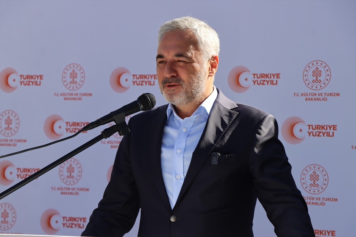 Kültür ve Turizm Bakan Yardımcısı Batuhan Mumcu, Lüleburgaz Sokullu Mehmet Paşa İlçe Halk...