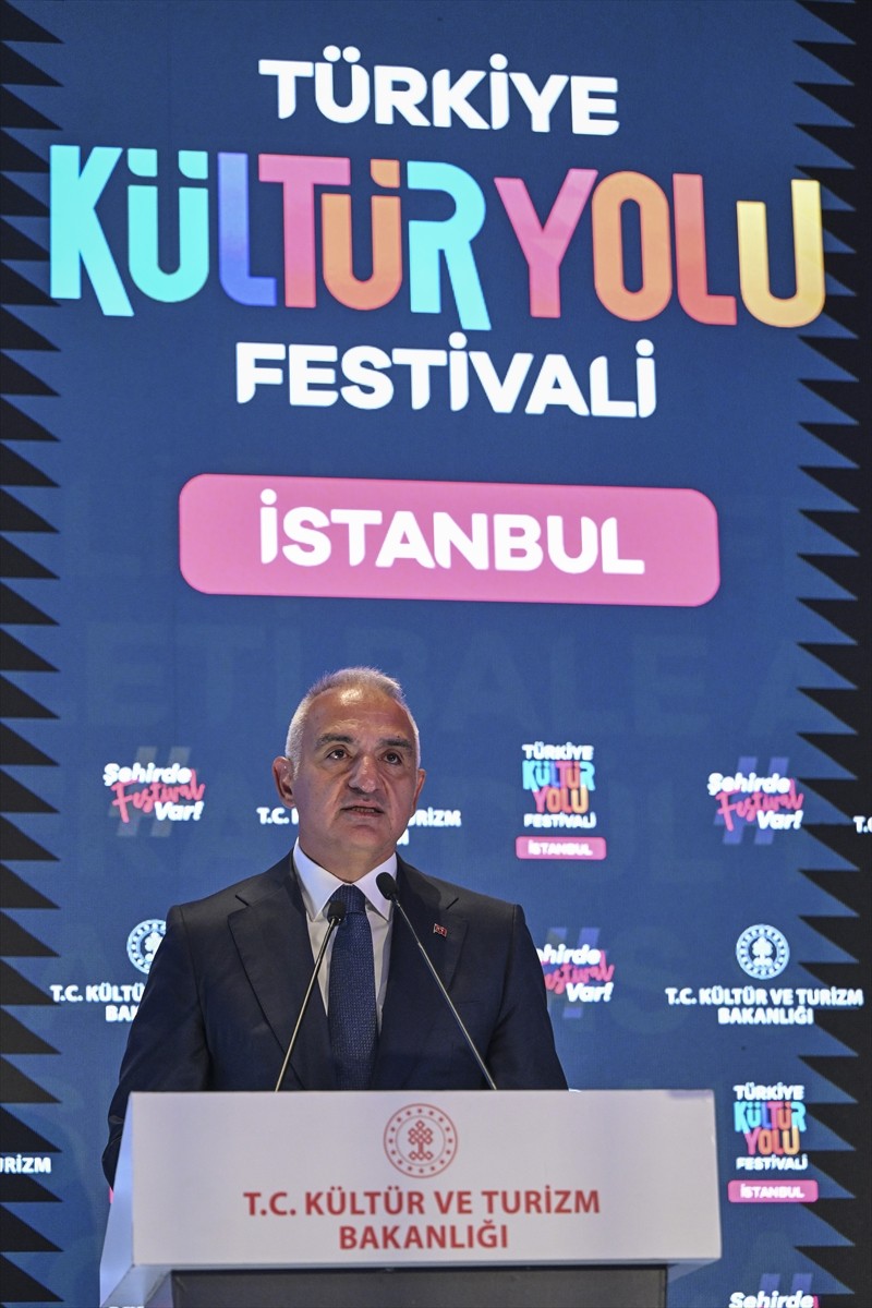 Kültür ve Turizm Bakanlığı koordinasyonunda düzenlen "İstanbul Kültür Yolu Festivali"nin galası...