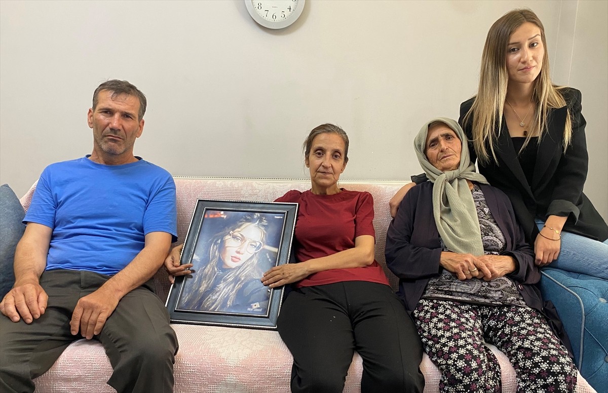 Manisa'da geçen yıl kayıp olarak aranırken Uşak'ta cesedi bulunan Pelin Karaca'yı öldürdüğü...