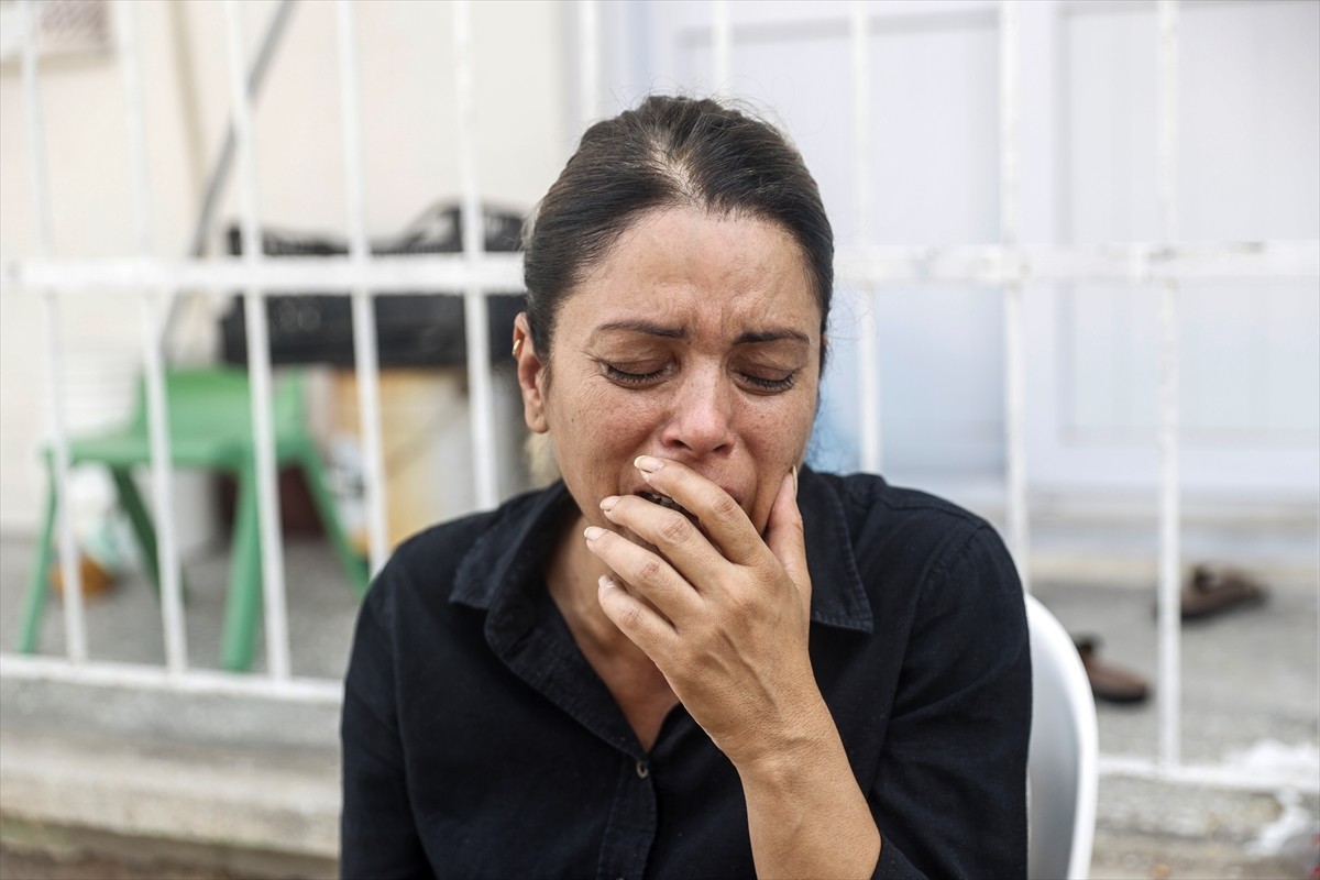 Mersin'de otomobilde tabancayla vurularak öldürülen Hiranur Nilgün Aygar'ın ailesi, 16 yaşındaki...