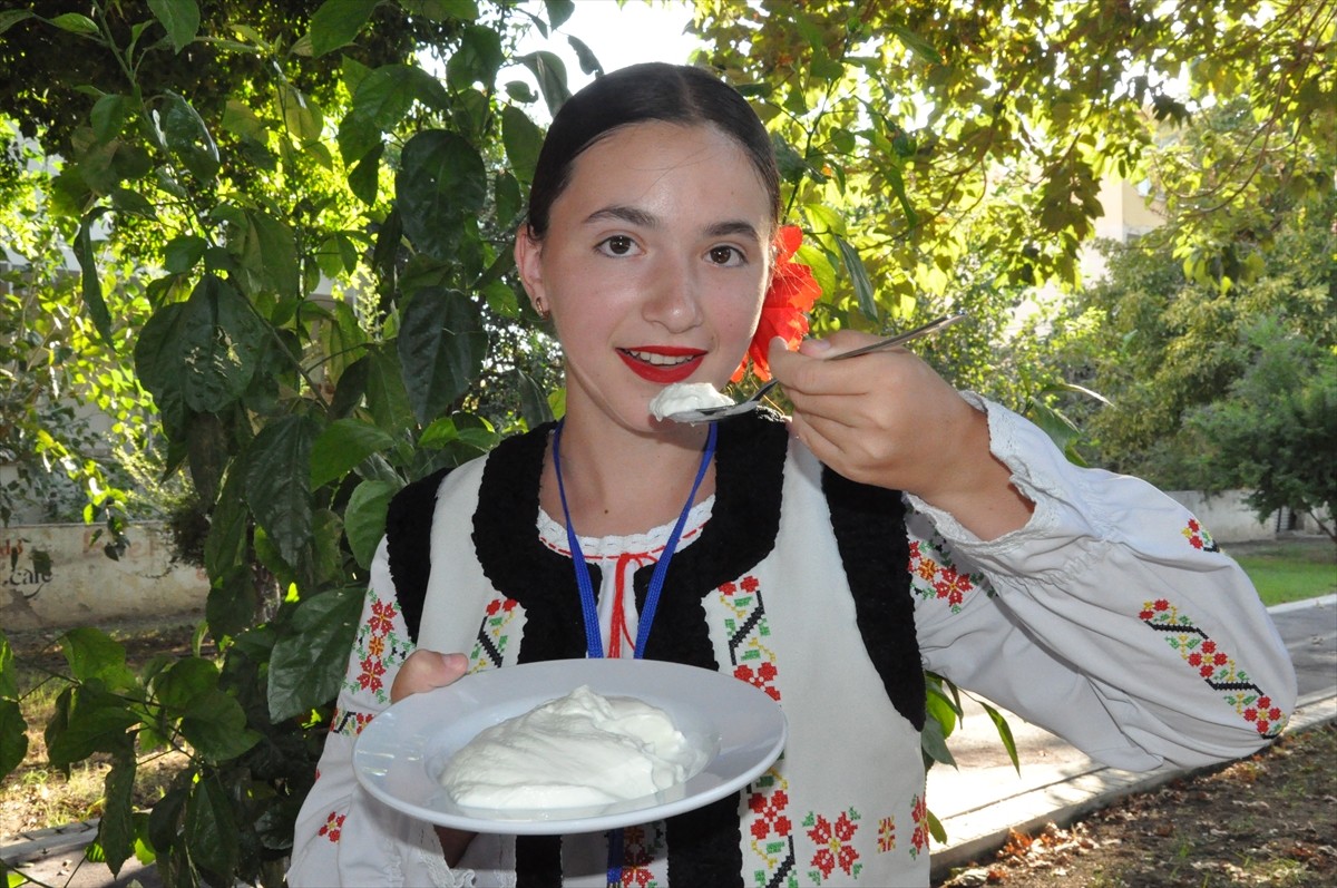 Mersin'in Silifke ilçesinde 52. Uluslararası Silifke Müzik ve Folklor Festivali kapsamında en iyi...