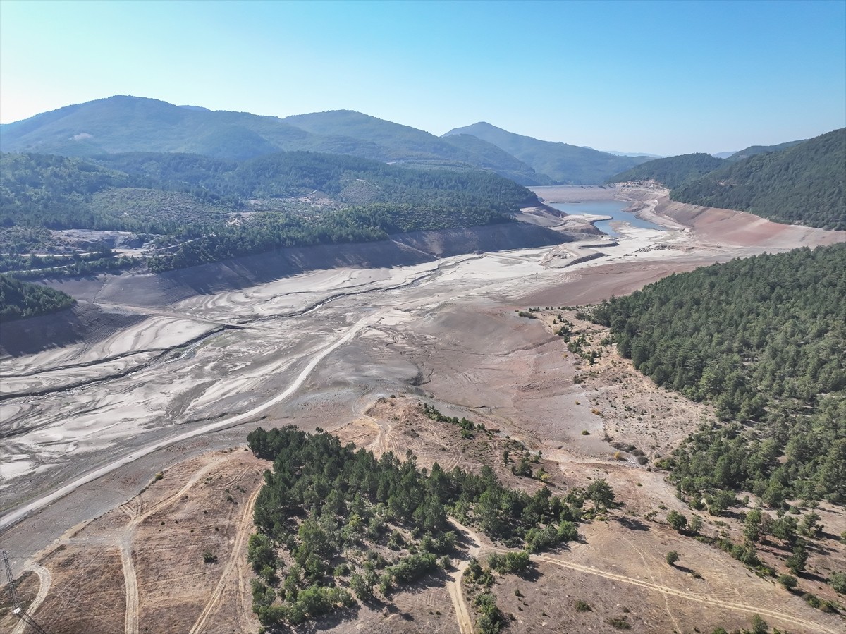 Meteoroloji Genel Müdürlüğünün son 6 aylık verilerine göre, "olağanüstü kuraklık" görülen bölgeler...