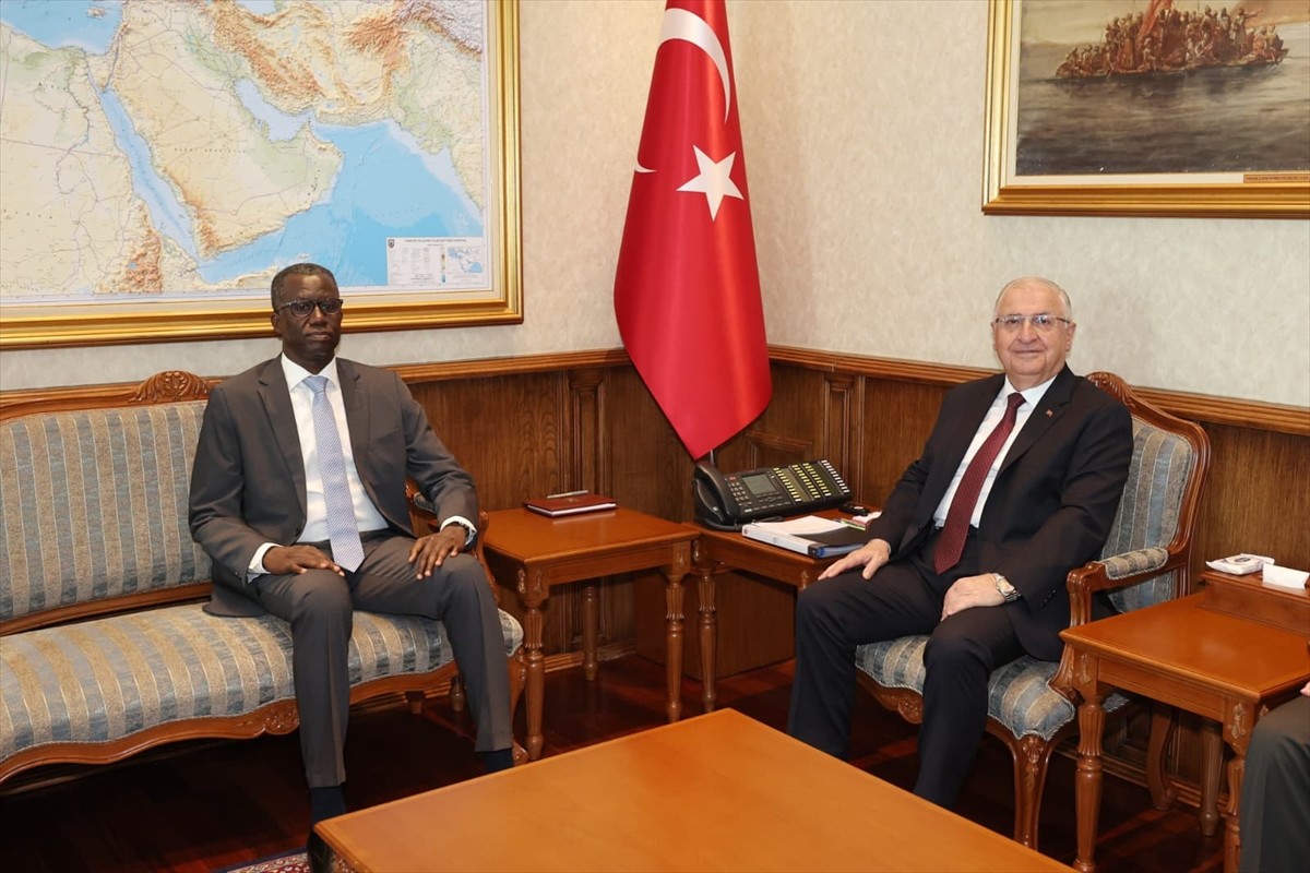 Millî Savunma Bakanı Yaşar Güler, Ankara’ya resmî ziyaret gerçekleştiren Nijer Savunma Bakanı...