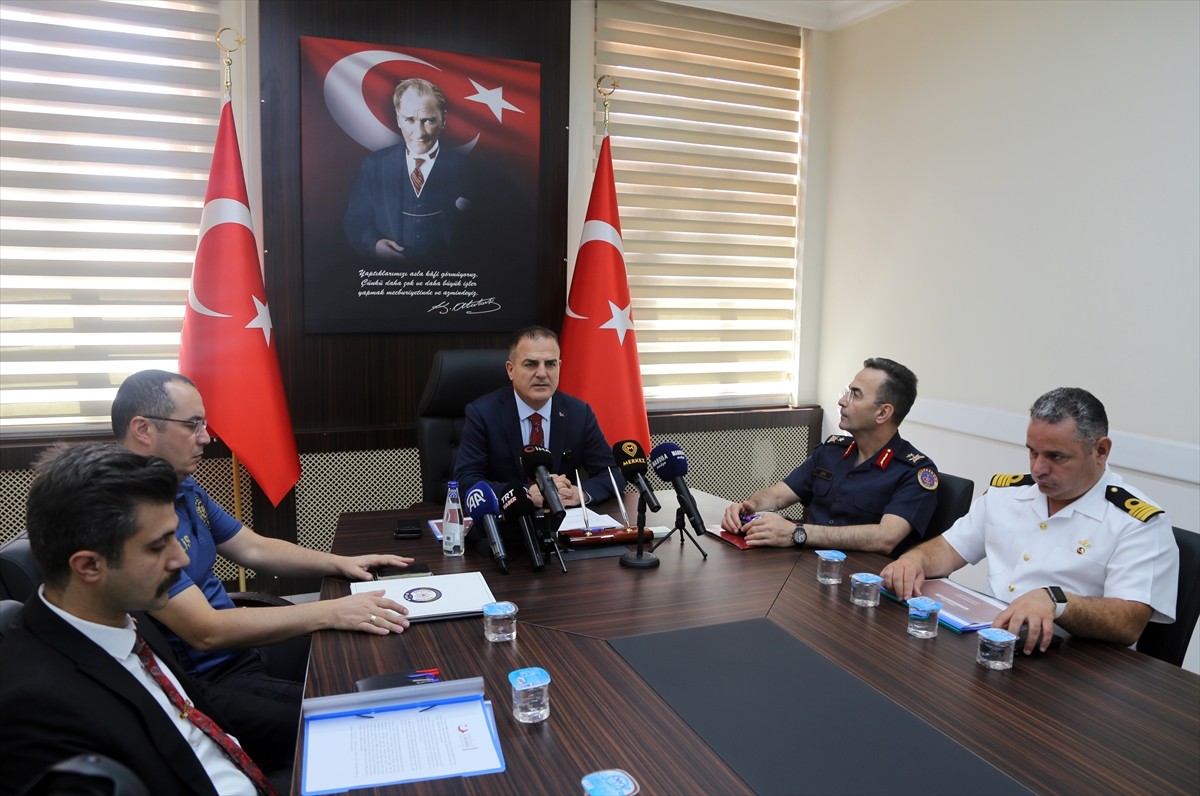 Muğla'da, Valilik 75. Yıl Salonu'nda "Medya Buluşması" toplantısı düzenlendi. Valisi İdris Akbıyık...