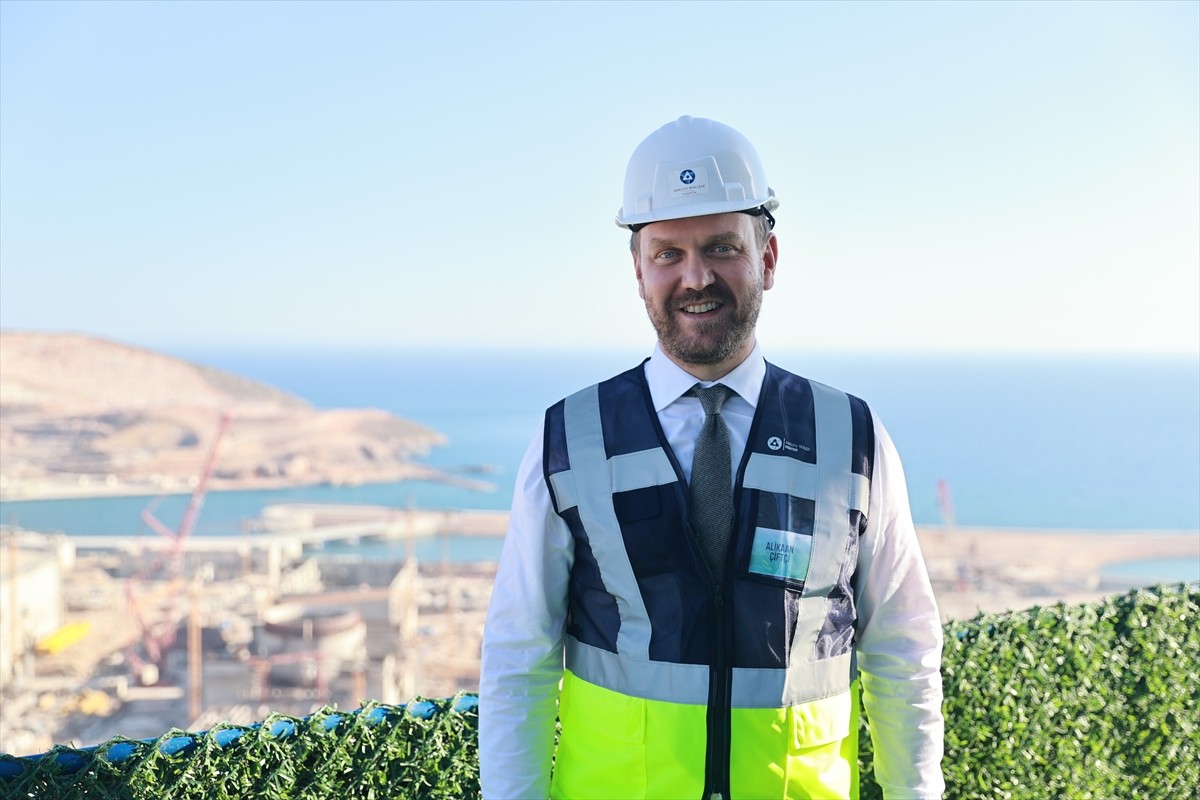 Nükleer Sanayi Derneği Başkanı Alikaan Çiftçi, Mersin'in Gülnar ilçesinde  inşası devam eden...