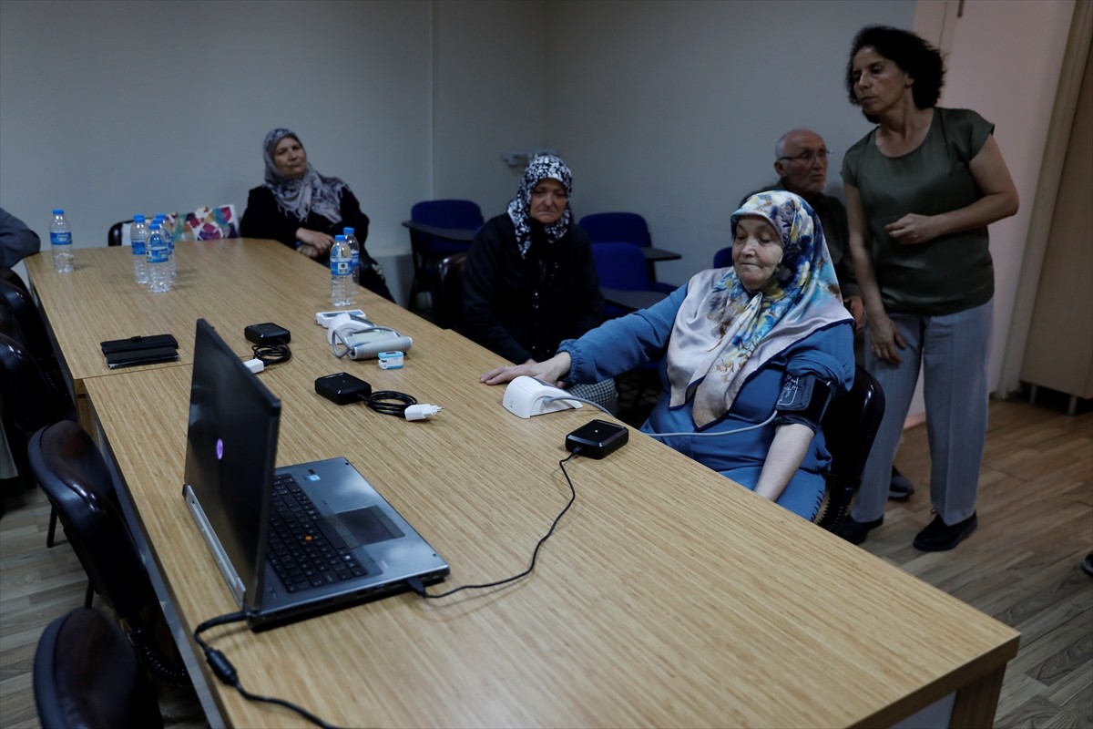 Ondokuz Mayıs Üniversitesinde (OMÜ) geliştirilen, doktorların hastaların verilerini uzaktan...