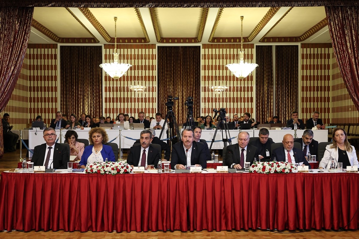 "Terörsüz Türkiye" hedefi doğrultusunda TBMM'de kurulan Milli Dayanışma, Kardeşlik ve Demokrasi...