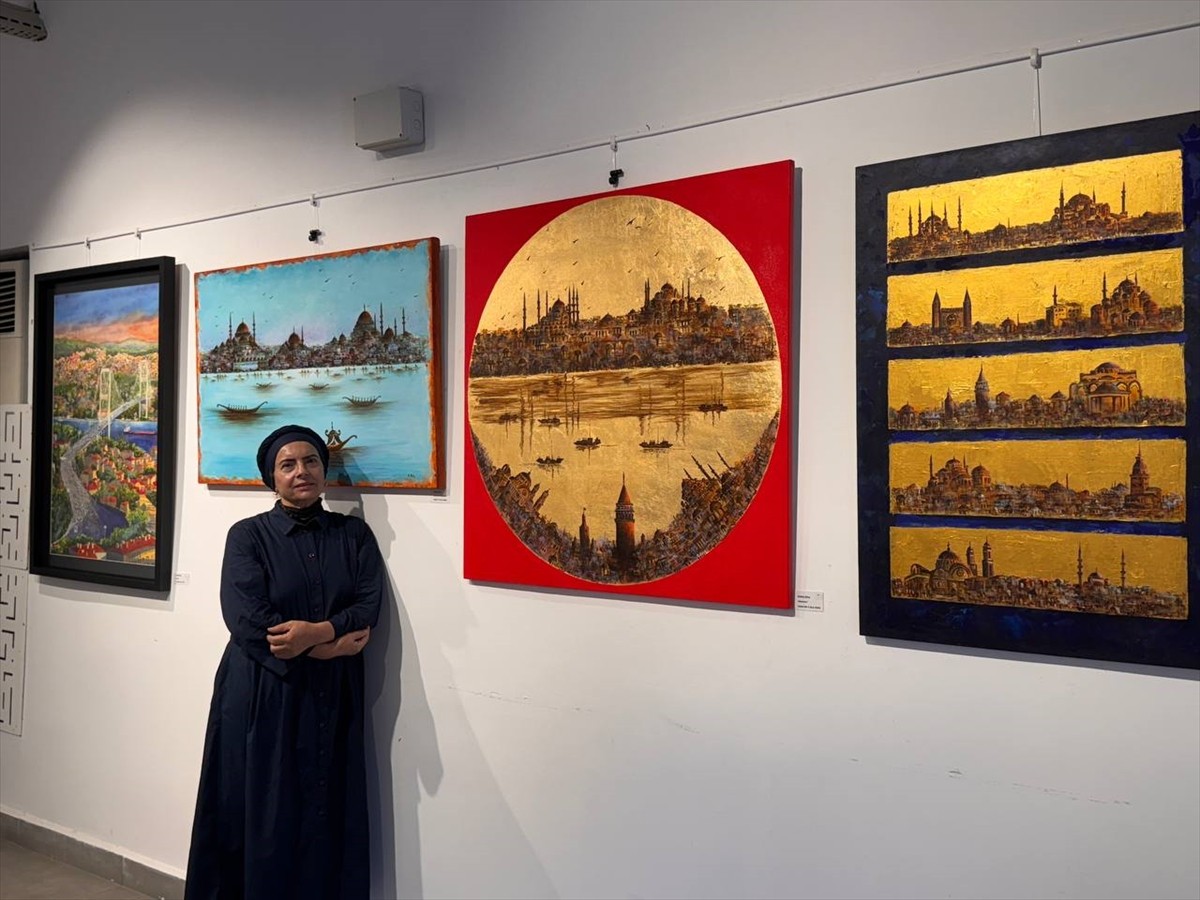 Ressamlar Fatma Kılıç ile Vaqif Zeyidguliyev'in İstanbul'u eserlerine yansıttığı "İstanbul Resim...