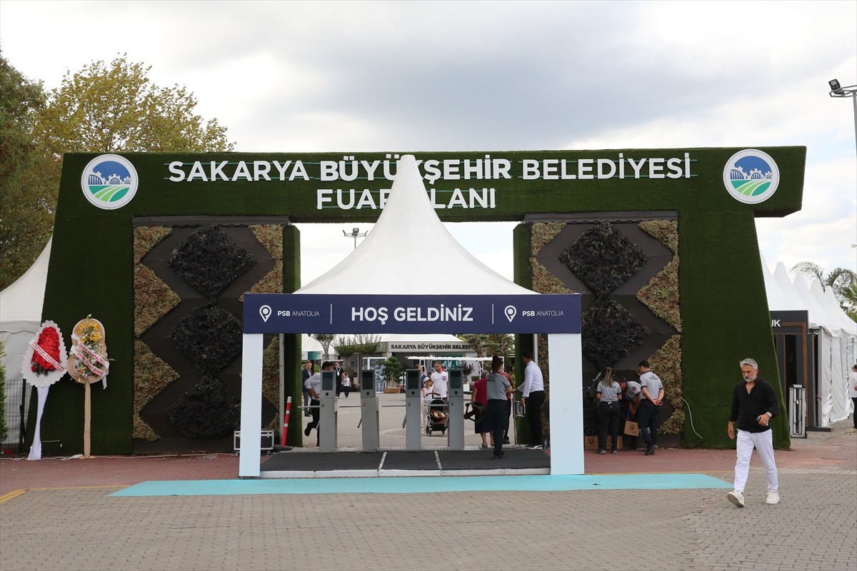 Sakarya'da düzenlenen "PSB Anatolia Uluslararası Peyzaj, Süs Bitkileri, Bahçe Sanatları ve...