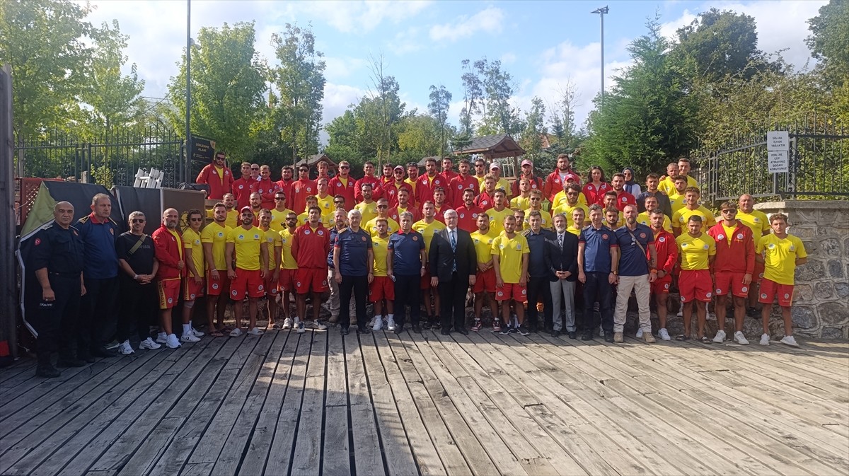 Sakarya'nın Karadeniz'e kıyısı bulunan Kaynarca, Karasu ve Kocaali ilçelerindeki sahillerde görev...