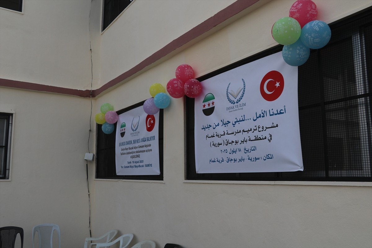 Suriye'nin Lazkiye iline bağlı Bayırbucak bölgesinde yer alan Çanlı (Gamam) köyünde savaştan zarar...