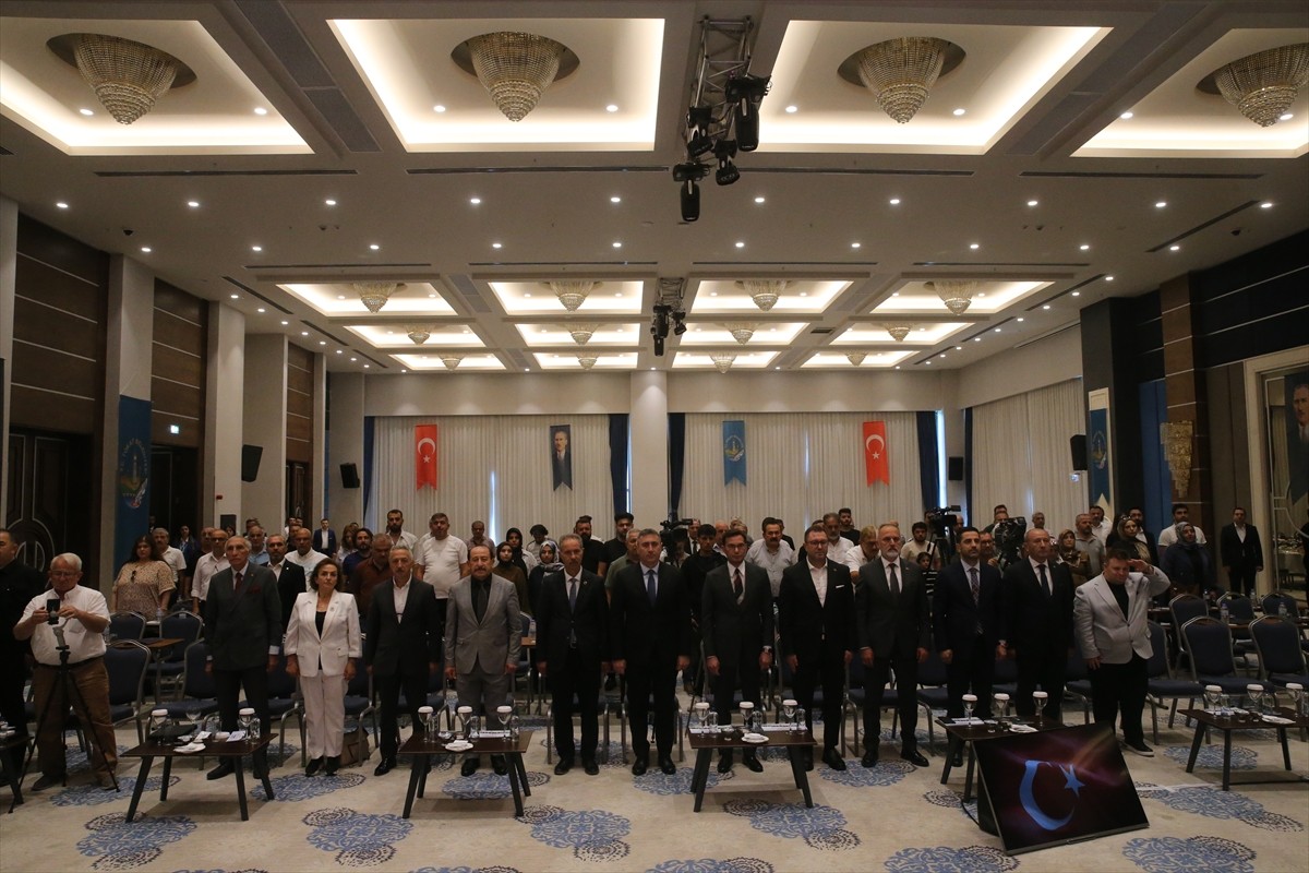 Tokat Belediye Başkanı Mehmet Kemal Yazıcıoğlu, kentsel dönüşüm bilgilendirme toplantısı...