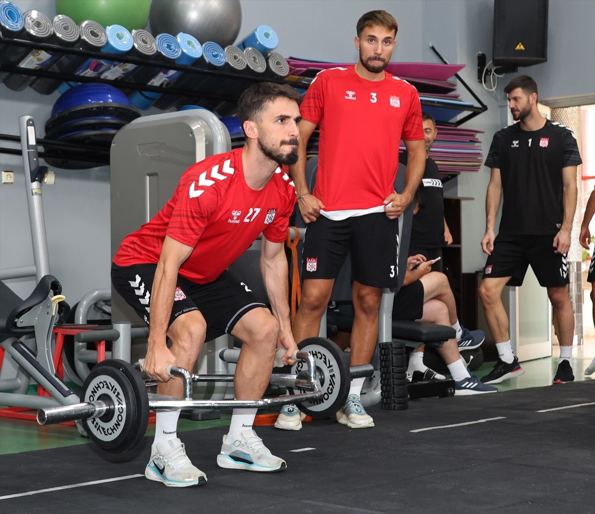 Trendyol 1. Lig'in 5. haftasında sahasında SMS Grup Sarıyer ile karşılaşacak Özbelsan Sivasspor...