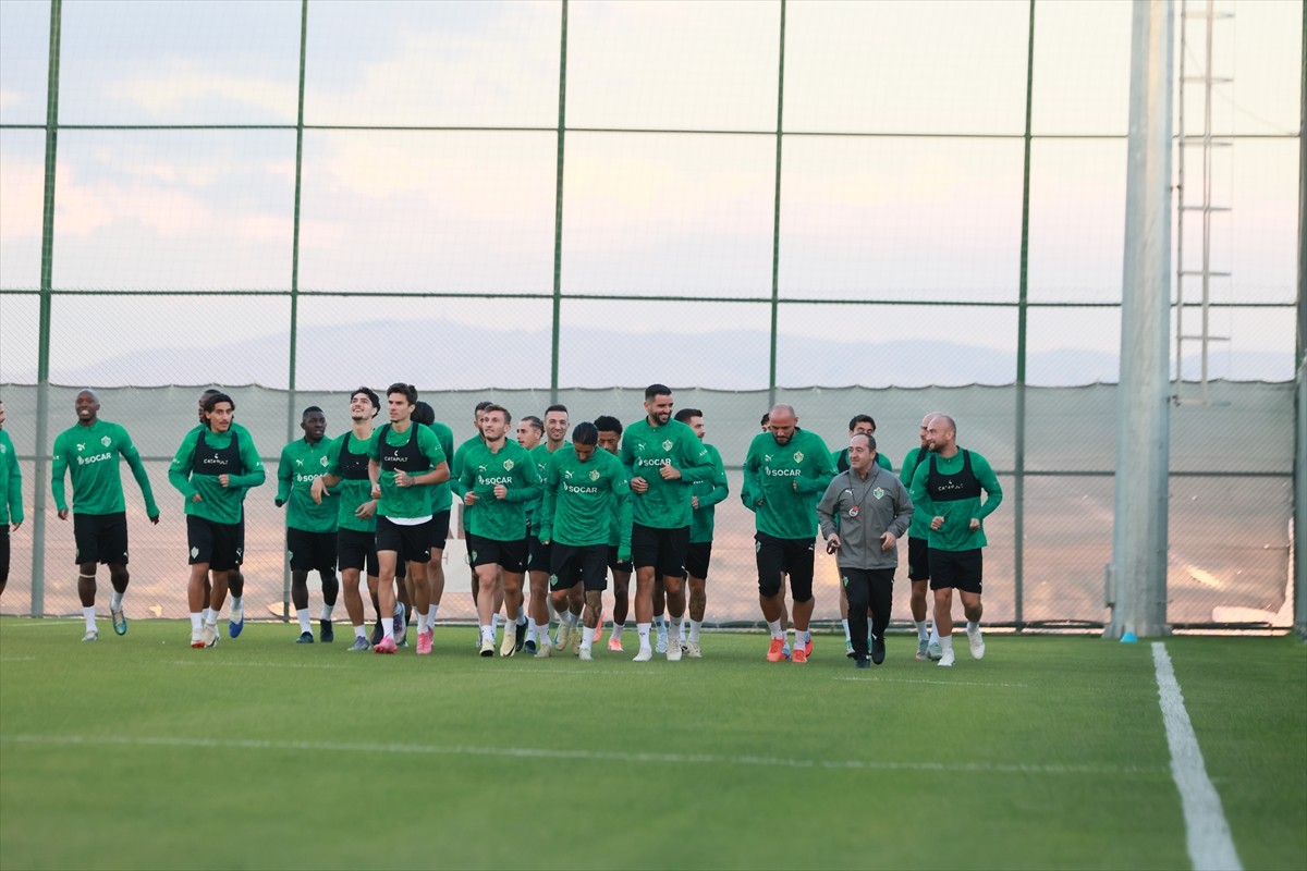 Trendyol 1. Lig'in 9. haftasında Alagöz Holding Iğdır FK, evinde İstanbulspor ile oynayacağı maçın...