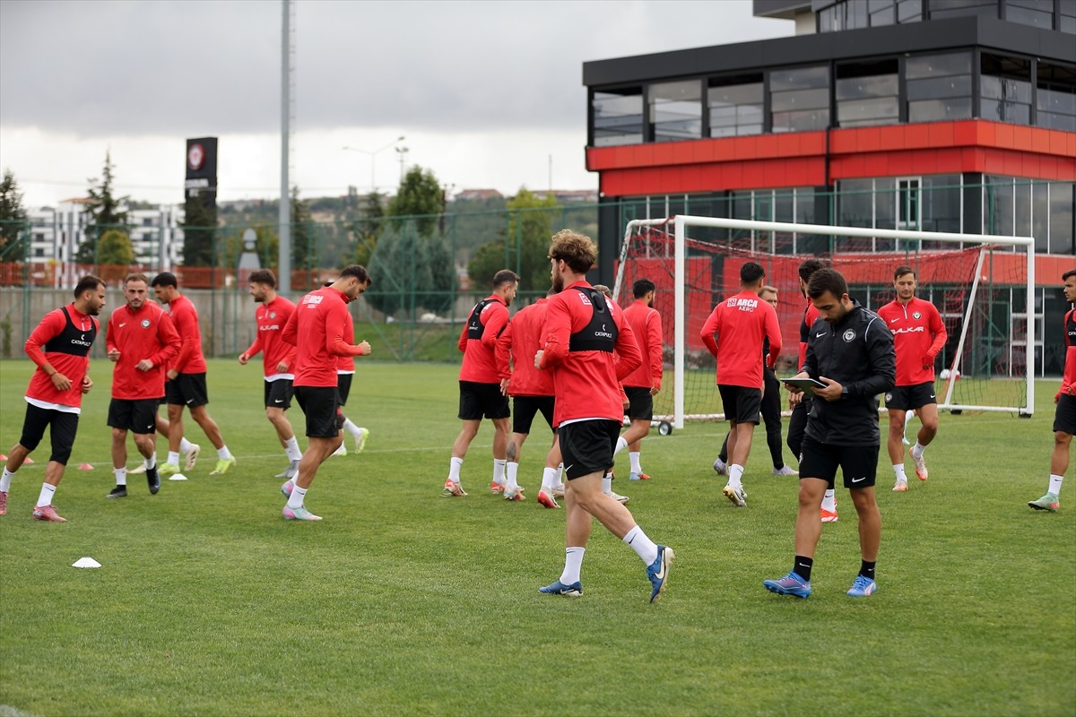 Trendyol 1. Lig ekiplerinden Arca Çorum FK, ligin 9'uncu haftasında sahasında oynayacağı Manisa FK...