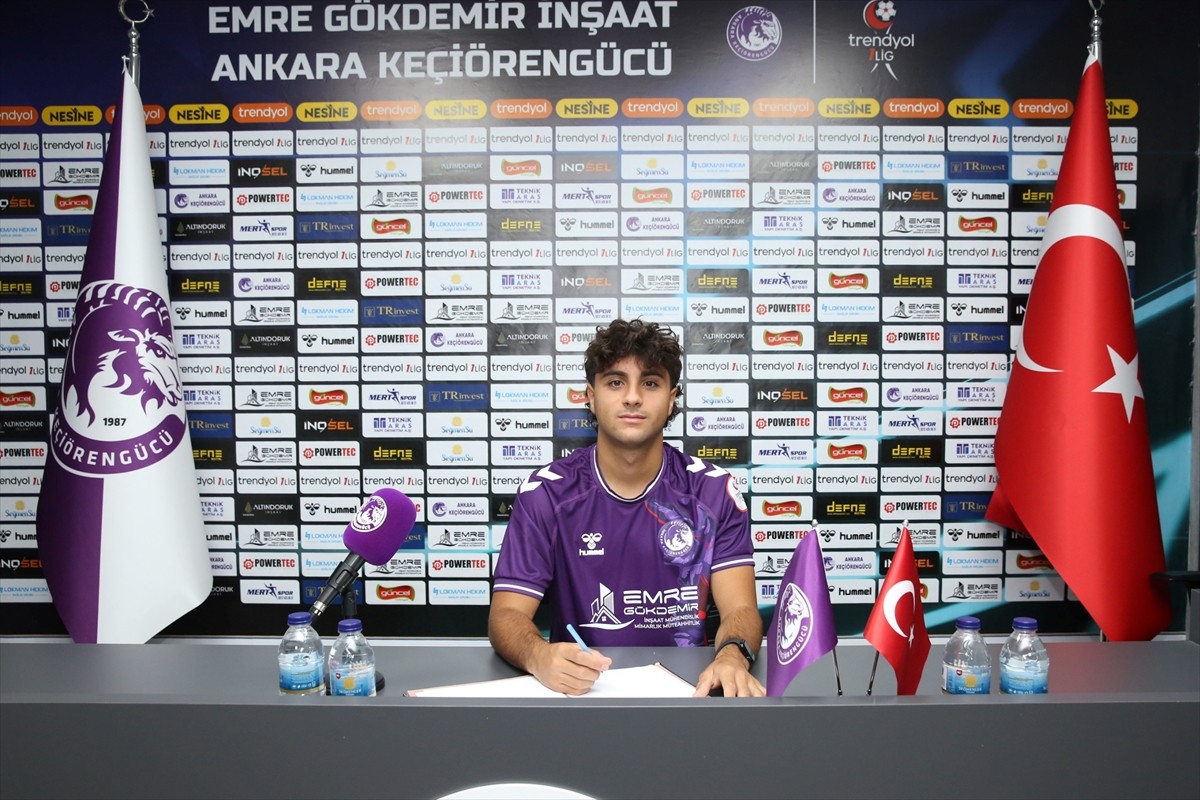 Trendyol 1. Lig ekiplerinden Emre Gökdemir İnşaat Ankara Keçiörengücü, Güney Kıbrıslı kanat...