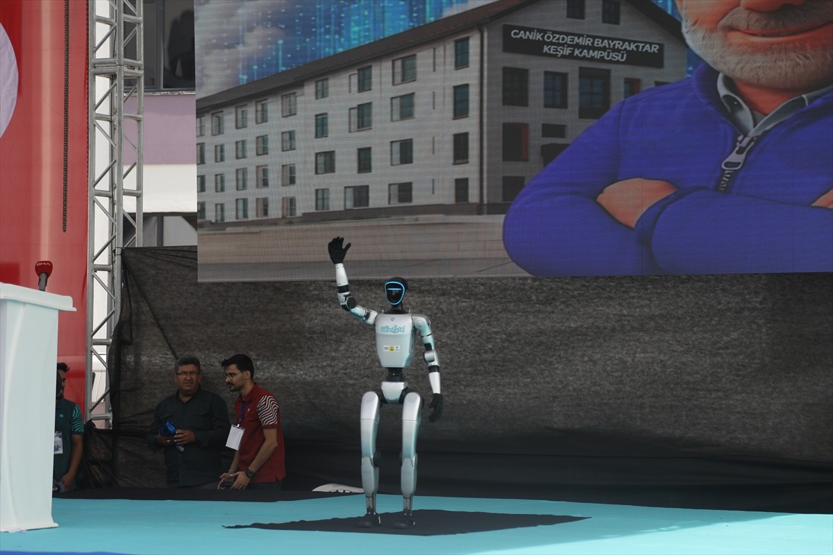 TÜBİTAK ve Canik Belediyesi işbirliğinde "Samsun'da CANİKFEST Yapay Zeka Yolculuğu" etkinliği...