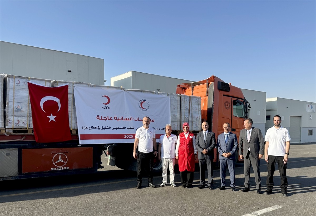 Türk Kızılay, Ürdün’de düzenlediği insani yardım faaliyetleriyle hem burada yaşayan Gazzelilere...