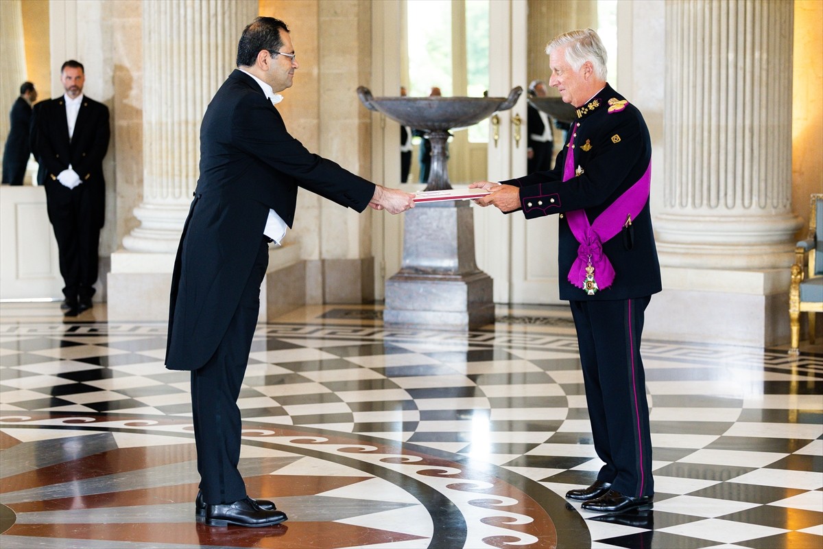 Türkiye'nin Brüksel Büyükelçisi Görkem Barış Tantekin görevine resmen başladı. Belçika Kraliyet...