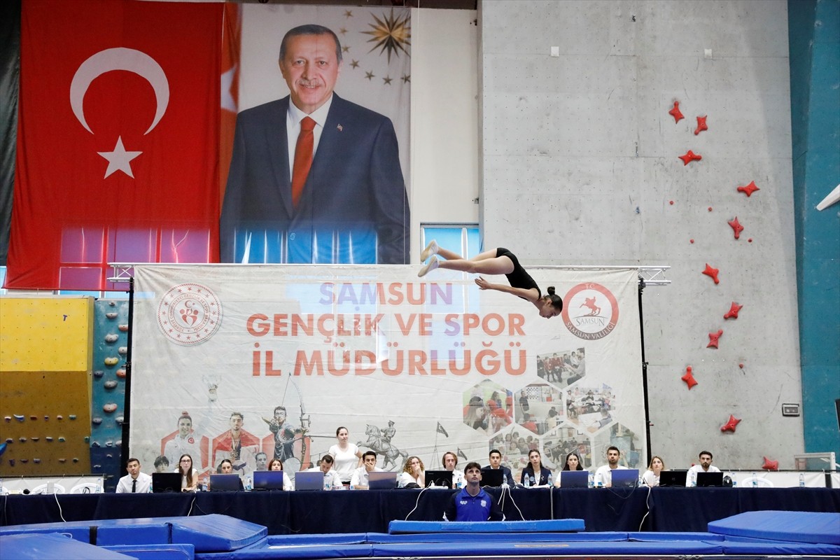 Türkiye Cimnastik Federasyonu Asbaşkanı Cumhur Özçelik, trampolinde ilk hedeflerinin 2028 Los...