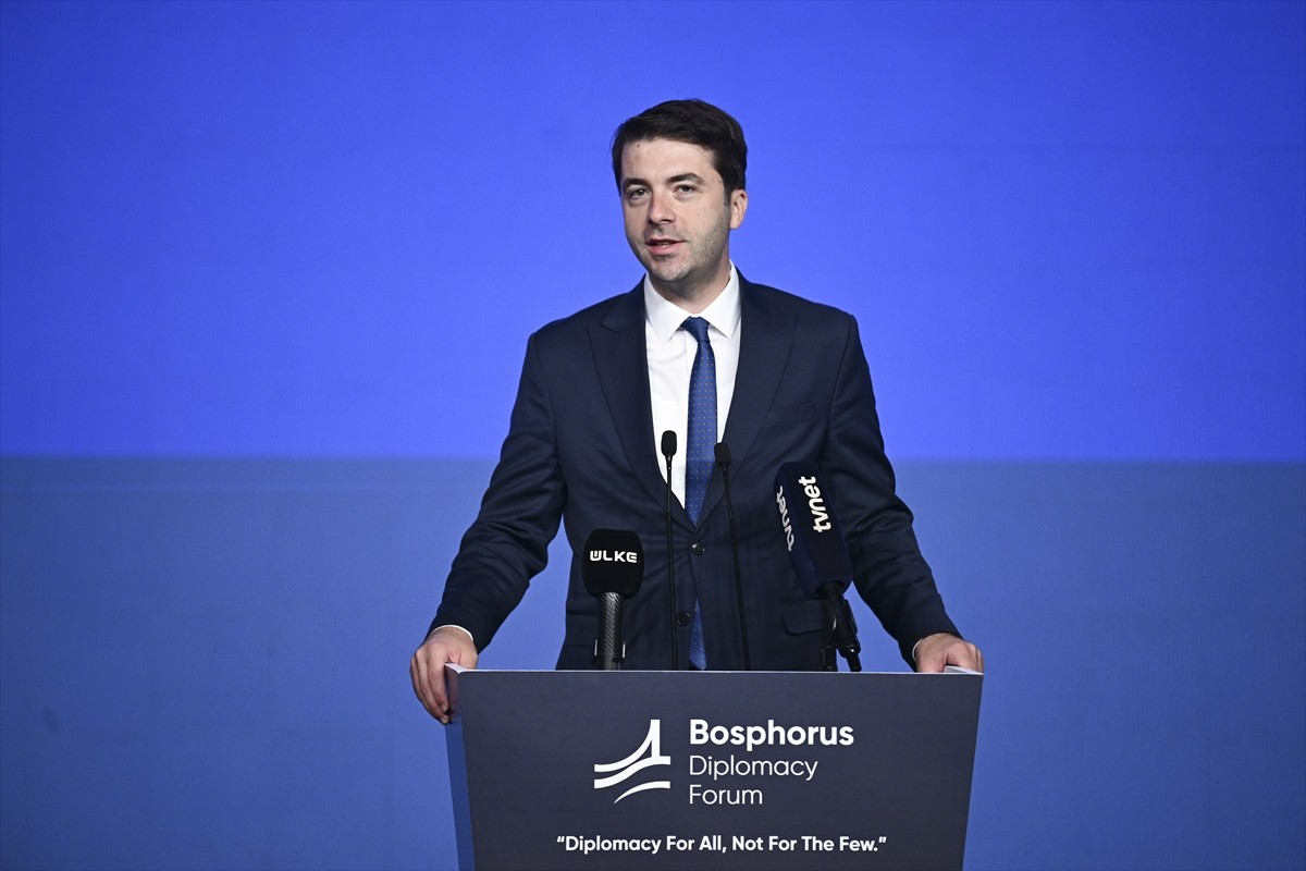 Türkiye Cumhuriyeti Cumhurbaşkanlığının himayelerinde, Genç Diplomasi Derneği tarafından "Soğuk...