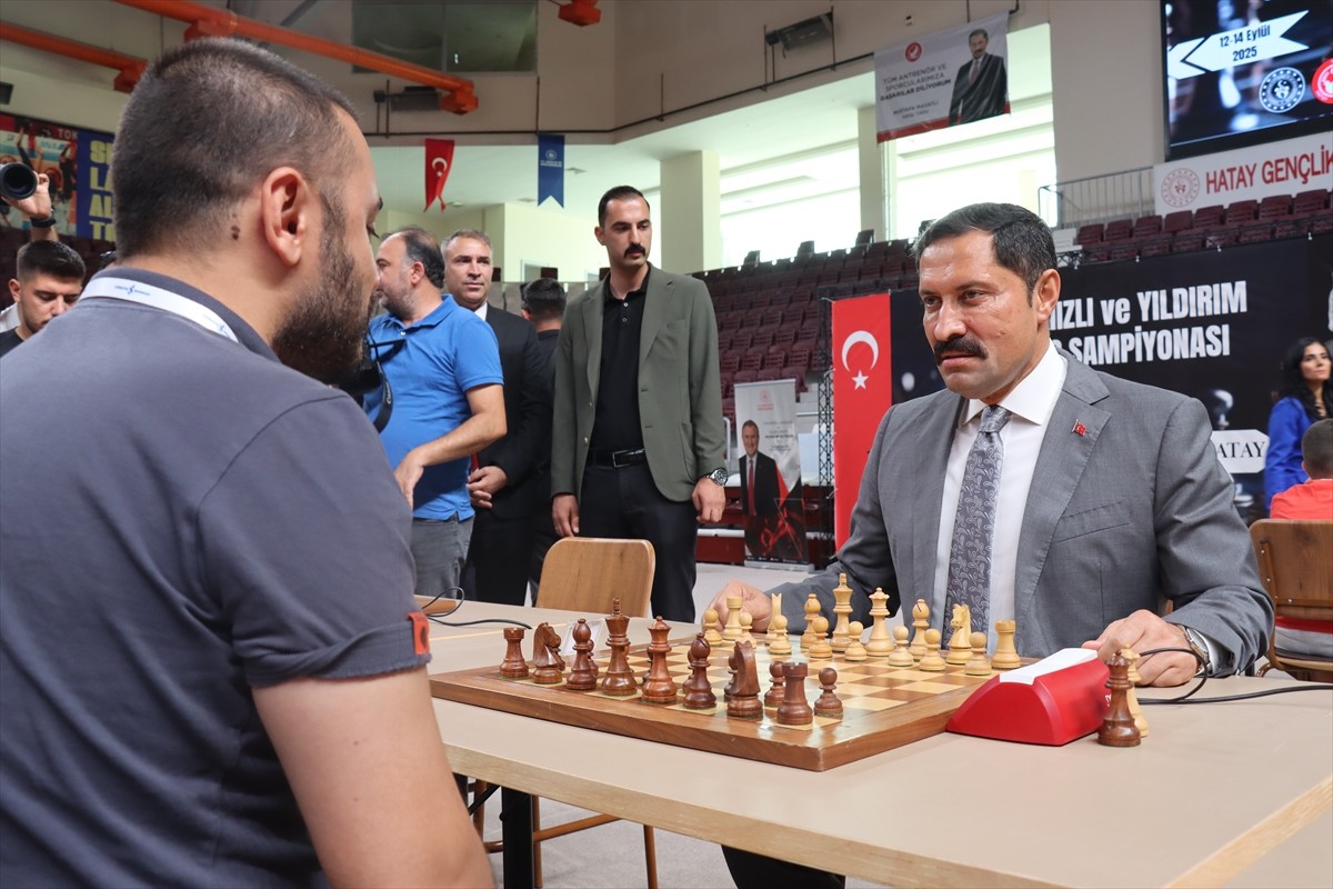 Türkiye Satranç Federasyonu tarafından Büyükşehir Belediyesi ile Gençlik ve Spor İl Müdürlüğü...