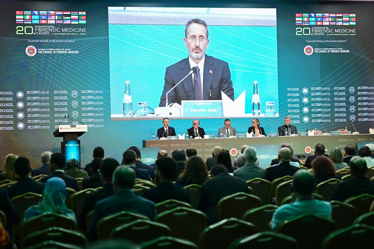 Uluslararası 20. Adli Tıp Günleri, Antalya'da Adalet Teşkilatını Güçlendirme Vakfı tesislerinde...
