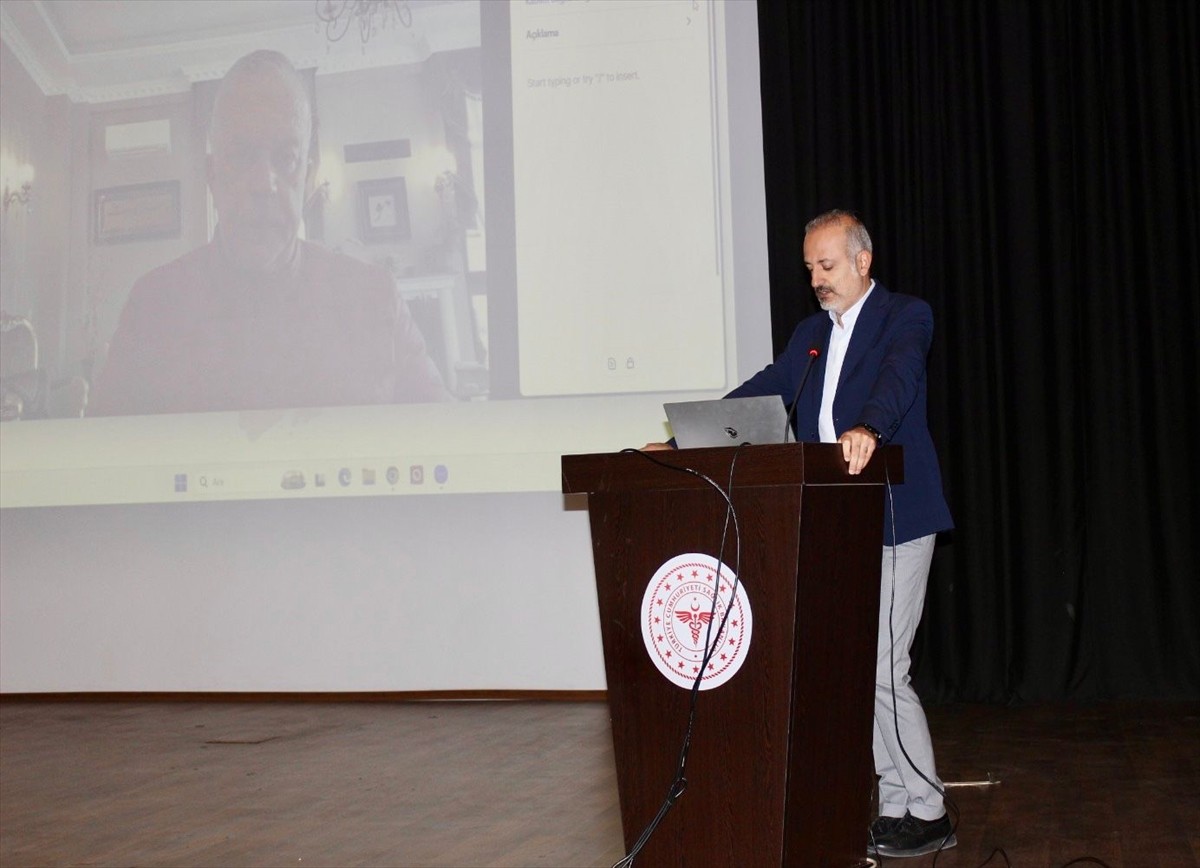 Antalya'da, Antalya Eğitim ve Araştırma Hastanesinde (AEAH) 3. Akdeniz Diyaliz Sempozyumu...