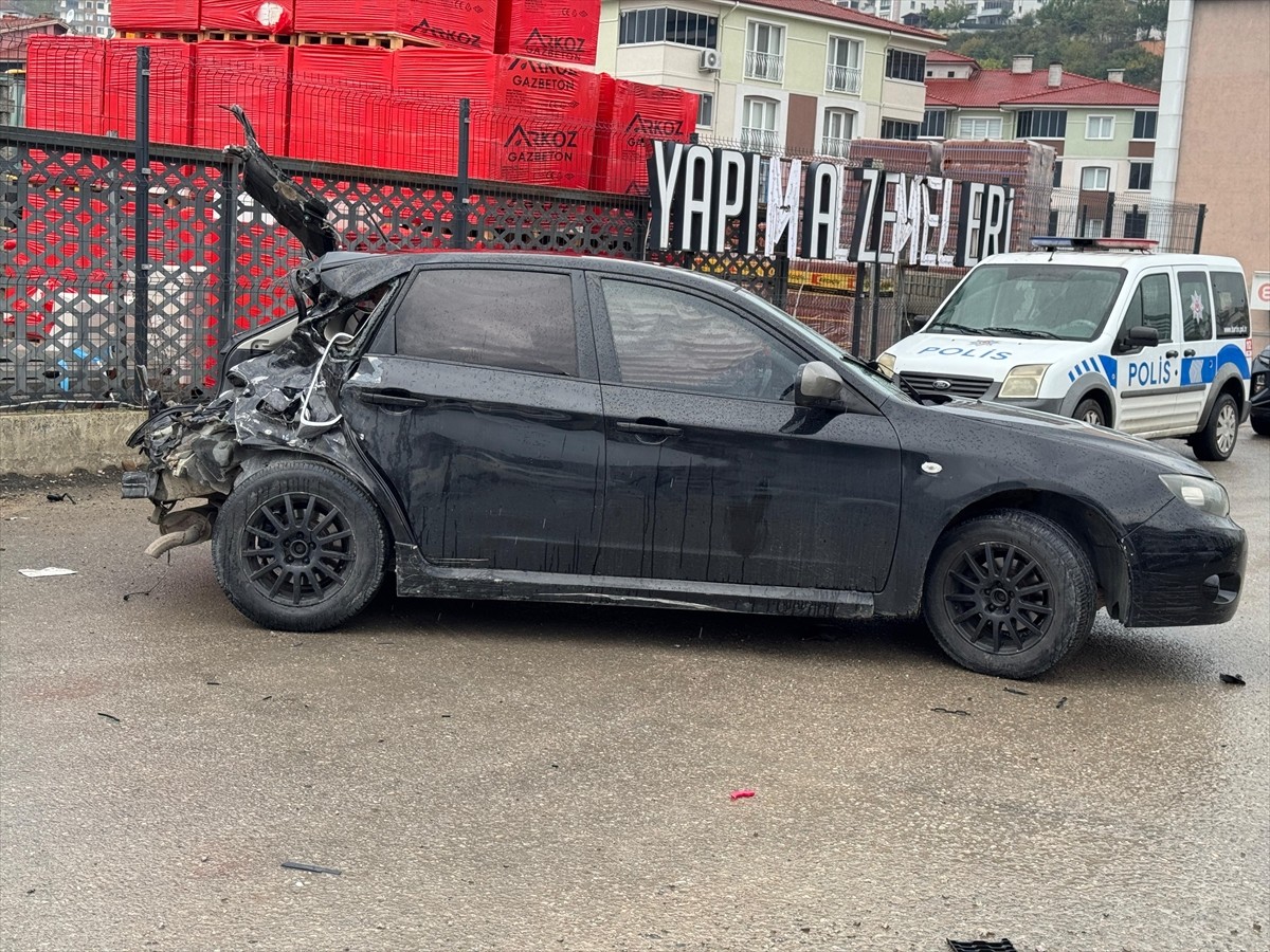 Bartın'da alkollü sürücünün otomobiliyle çarptığı üniversite öğrencisi genç kız yaşamını yitirdi...