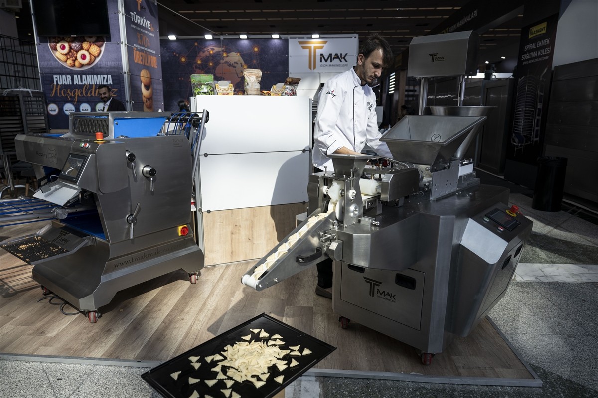 Bu yıl 6'ncısı düzenlenen Ekmek, Pasta Makineleri, Dondurma, Çikolata ve Teknolojileri Fuarı, ATO...