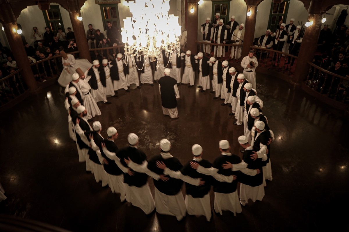 Bursa Mevlevihanesi'nde, Türk Tasavvuf Musikisi ve Folklorunu Araştırma ve Yaşatma Vakfı Bursa...