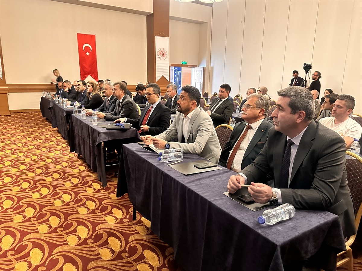 Çalışma ve Sosyal Güvenlik Bakanlığı Çalışma Genel Müdürlüğü tarafından Konya'da "Dönüşen Çalışma...